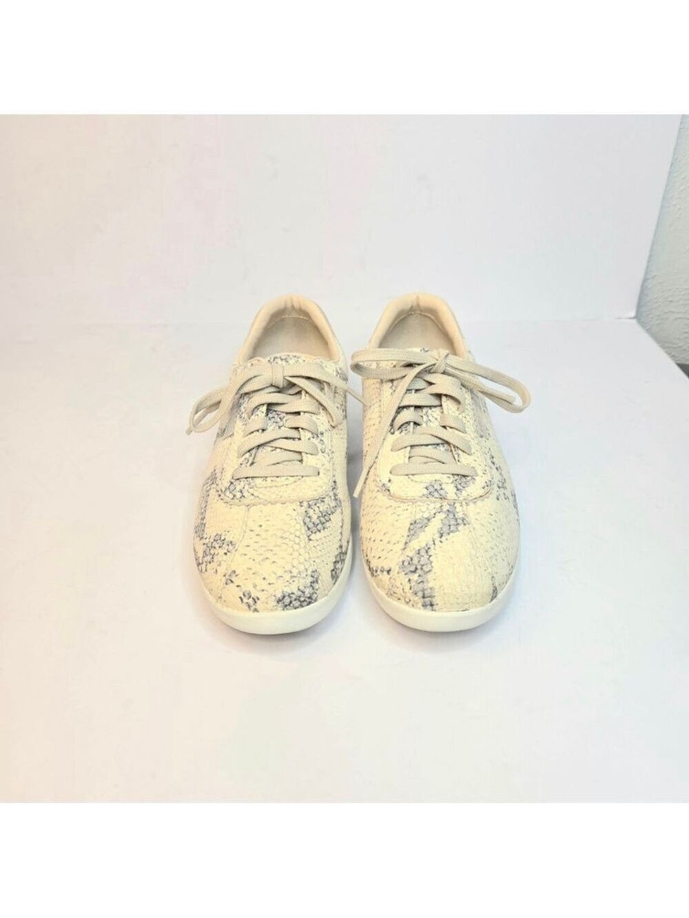 Cole Haan GrandPrø Snakeskin Sneakers Beige Gray Women's Size 8.5 - Picture 2 of 10